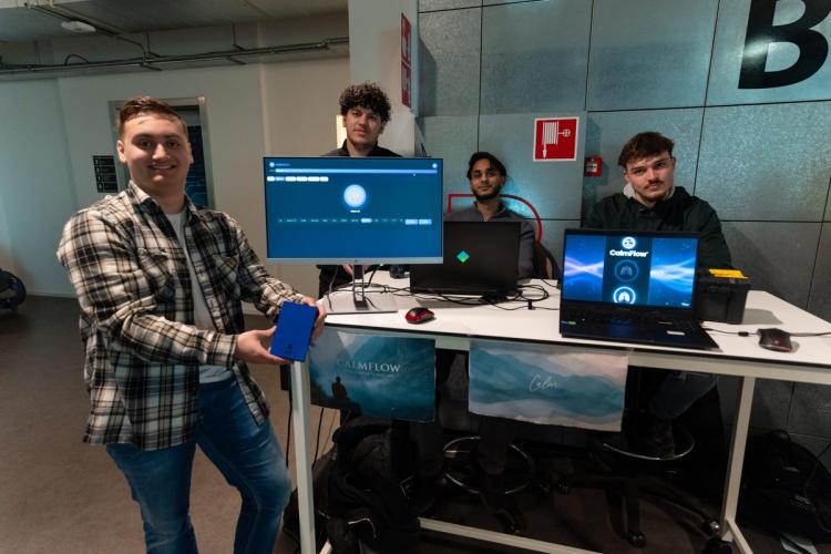 studenten presenteren challenges